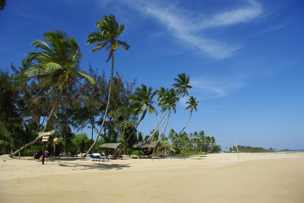 Ganesh Garden Beach Cabanas Tangalle Exterior photo