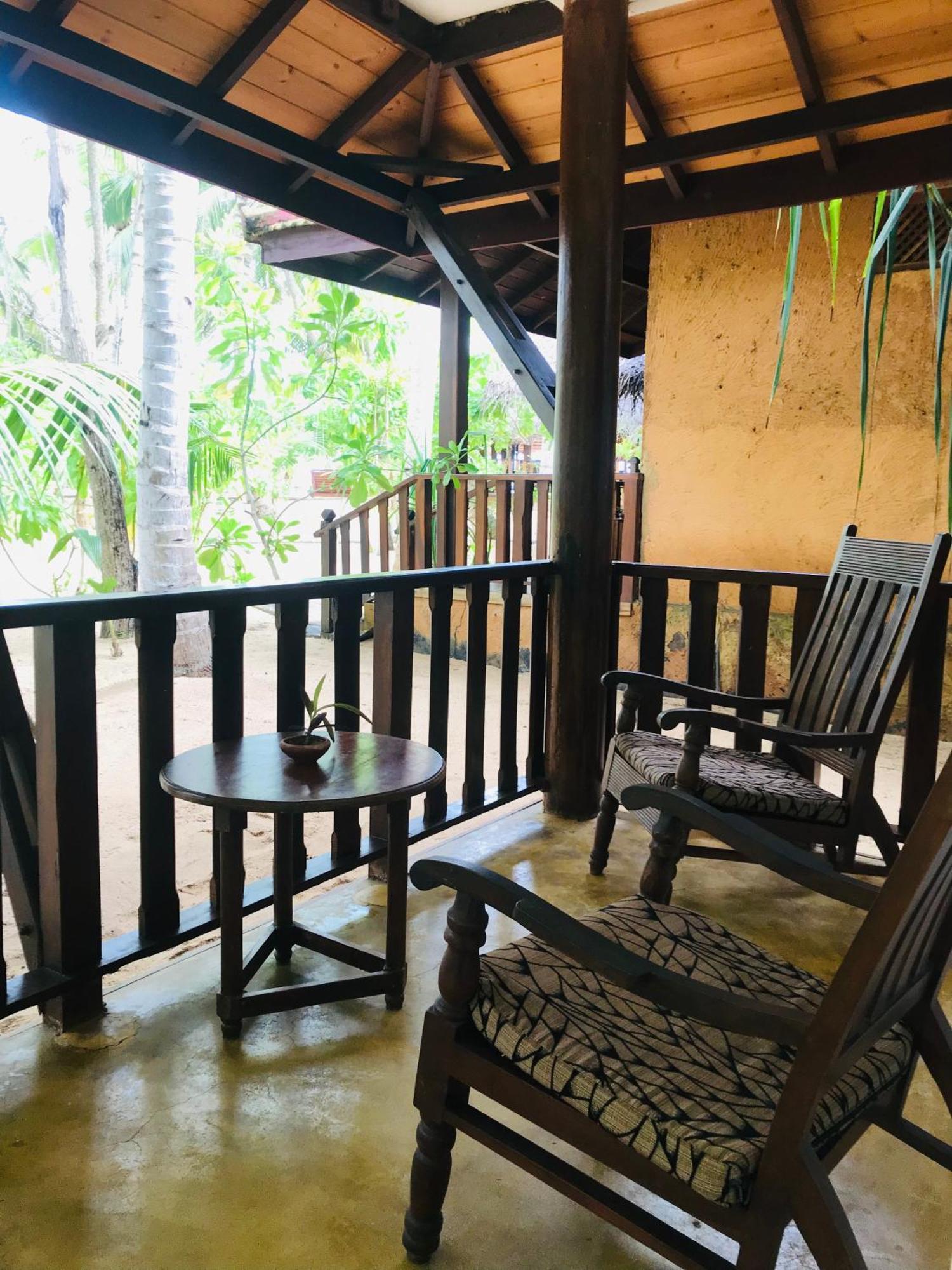 Ganesh Garden Beach Cabanas Tangalle Exterior photo