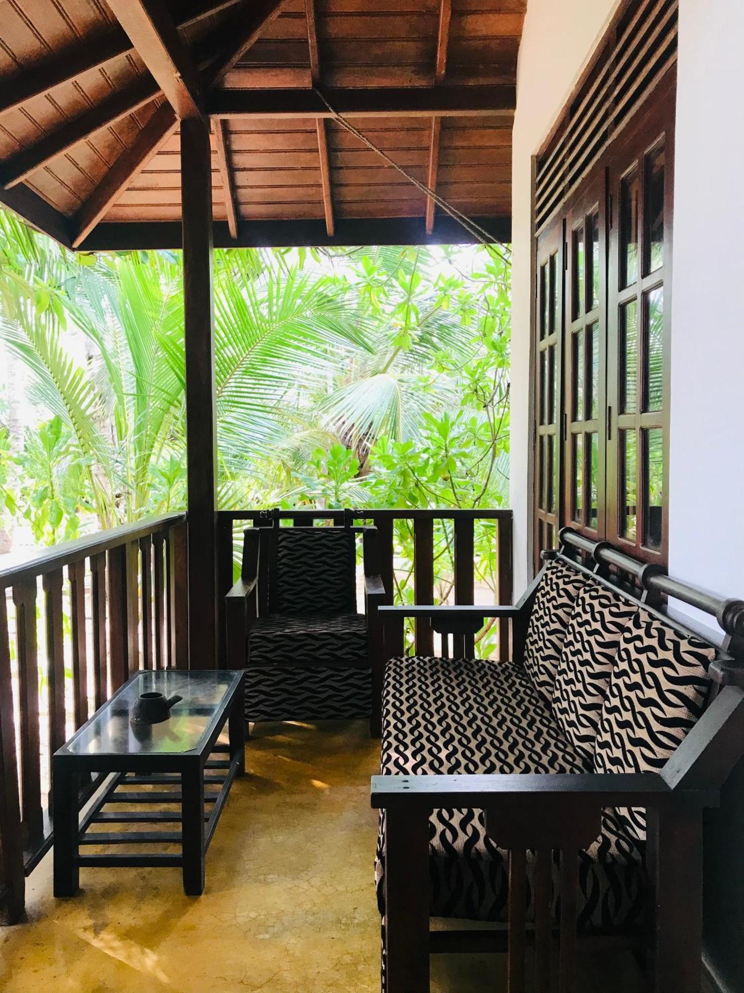 Ganesh Garden Beach Cabanas Tangalle Exterior photo